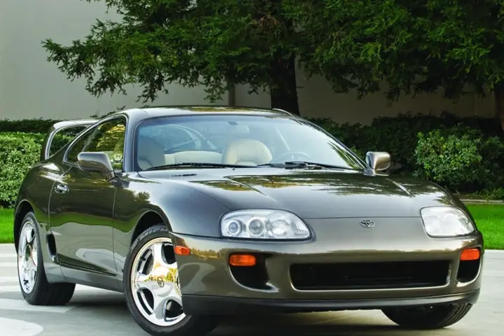 Toyota 90.01 – Tổng Quan Chi Tiết Về Mẫu Xe Và Những Điểm Nổi Bật Cần Biết Toyota 90.01 – Tổng Quan Chi Tiết Về Mẫu Xe Và Những Điểm Nổi Bật Cần Biết
