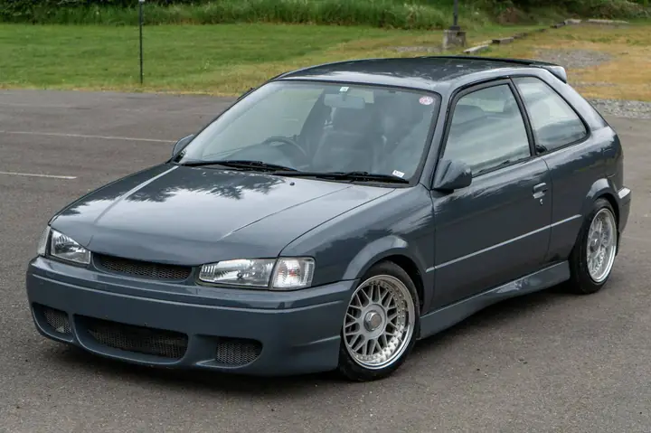 Toyota 98: Tổng Quan Đầy Đủ Về Mẫu Xe Huyền Thoại Và Những Điểm Cần Biết