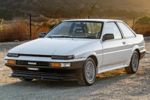 Toyota Ae86 Sedan: Đánh Giá Toàn Diện Và Lịch Sử