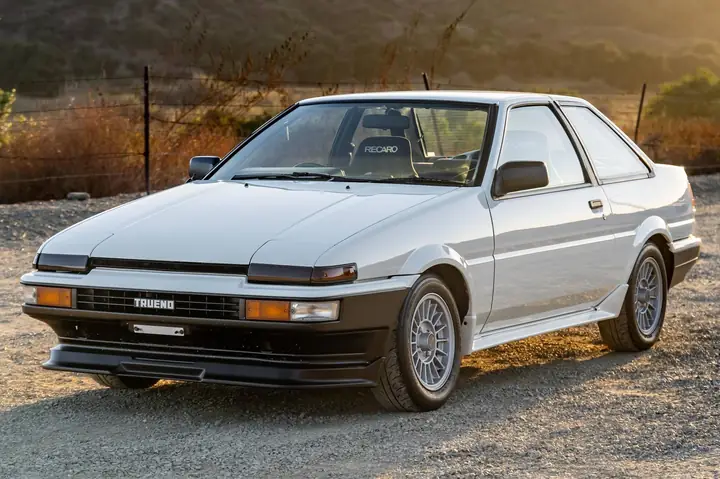 Toyota Ae86 Trueno: Tổng Quan Về Biểu Tượng Xe Thể Thao Huyền Thoại Toyota Ae86 Trueno: Tổng Quan Về Biểu Tượng Xe Thể Thao Huyền Thoại