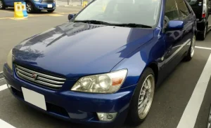 Toyota Altezza Là Gì? Tổng Quan Chi Tiết Về Mẫu Xe Thể Thao Nhật Bản