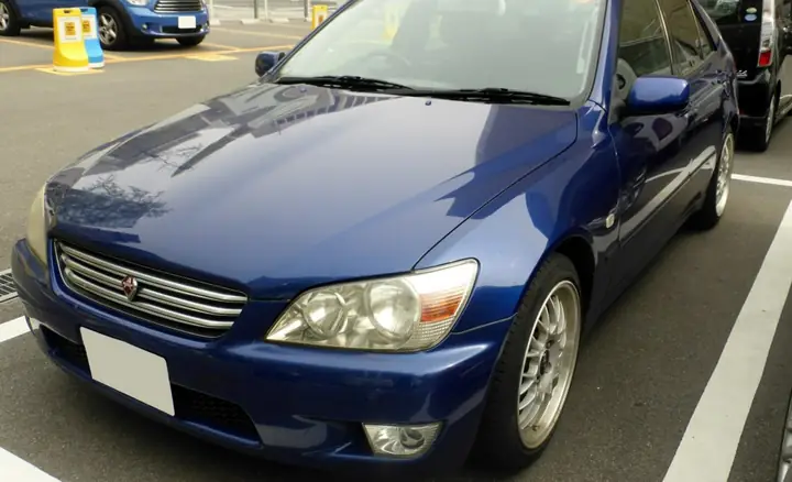 Toyota Altezza Là Gì? Tổng Quan Chi Tiết Về Mẫu Xe Thể Thao Nhật Bản