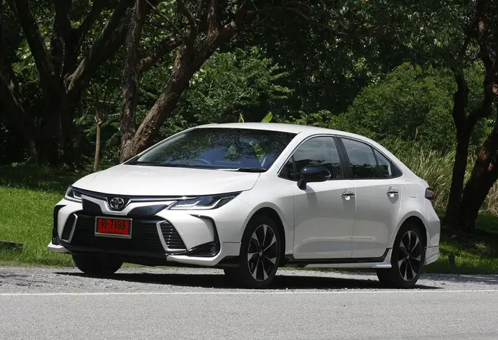 Toyota Altis Sport – Tổng Quan Chi Tiết Về Phiên Bản Thể Thao Của Corolla Nhật Bản Toyota Altis Sport – Tổng Quan Chi Tiết Về Phiên Bản Thể Thao Của Corolla Nhật Bản