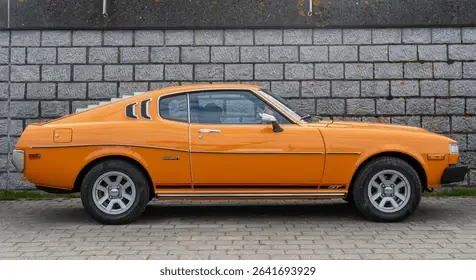 Toyota Antique Cars: Lịch Sử Và Những Mẫu Xe Huyền Thoại Toyota Antique Cars: Lịch Sử Và Những Mẫu Xe Huyền Thoại