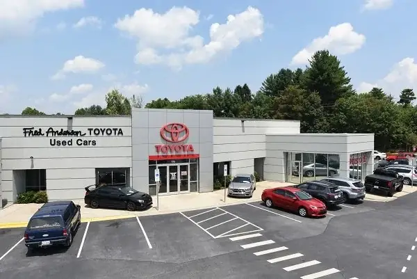 Toyota Asheville – Cẩm Nang Toàn Diện Về Đại Lý, Dịch Vụ Và Trải Nghiệm Mua Xe Tại Asheville, Bắc Carolina