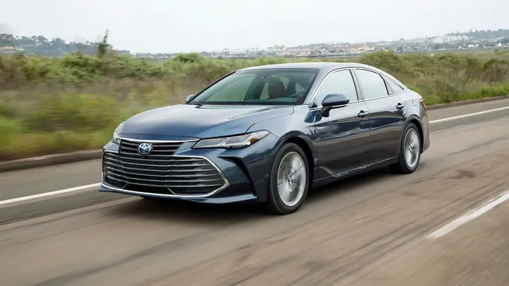 Toyota Averlon – Giới Thiệu Chi Tiết Và Những Thông Tin Cần Biết