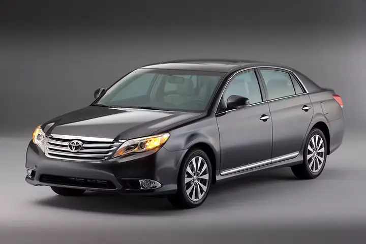 Toyota Averlon – Giới Thiệu Chi Tiết Và Những Thông Tin Cần Biết