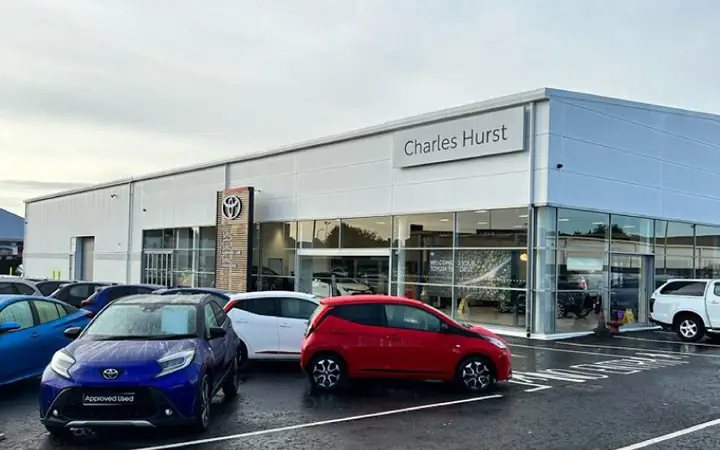 Toyota Belfast – Hướng Dẫn Toàn Diện Về Mua Xe, Dịch Vụ Và Hỗ Trợ Tại Bắc Ireland