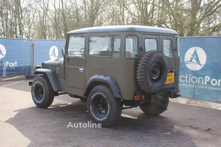 Toyota Bj40 – Tổng Quan Về Mẫu Xe Huyền Thoại Và Những Điểm Đáng Chú Ý