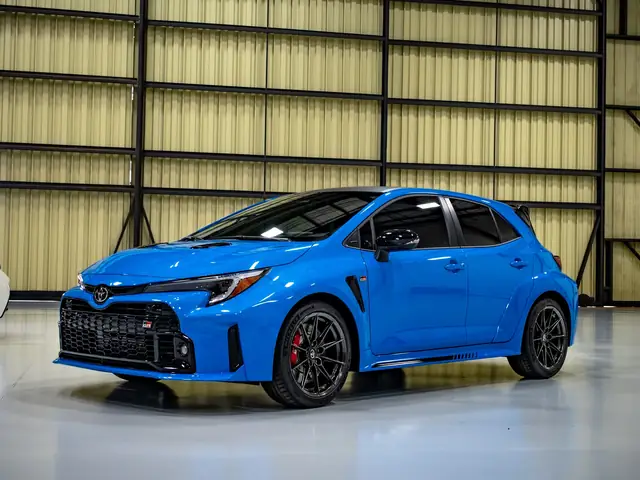 Toyota Blue Car: Đánh Giá Và Lựa Chọn Xe Hơi Màu Xanh Toyota Blue Car: Đánh Giá Và Lựa Chọn Xe Hơi Màu Xanh