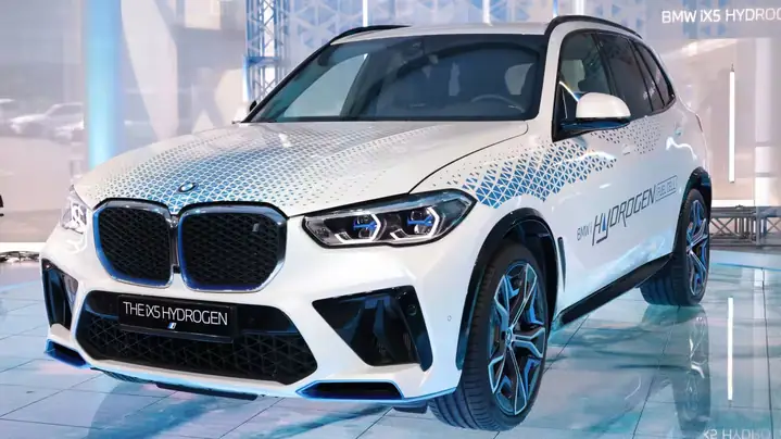 Toyota Và Bmw: So Sánh Toàn Diện Các Dòng Xe Hiện Đại 2026