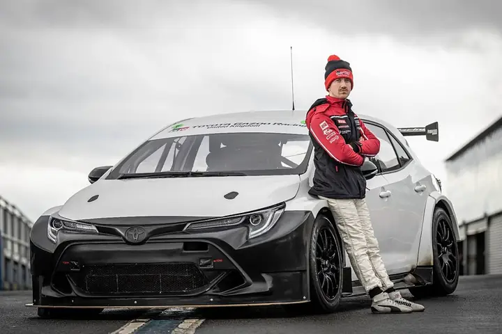 Toyota Btcc: Tất Cả Những Điều Bạn Cần Biết Về Dòng Xe Đua Thế Giới