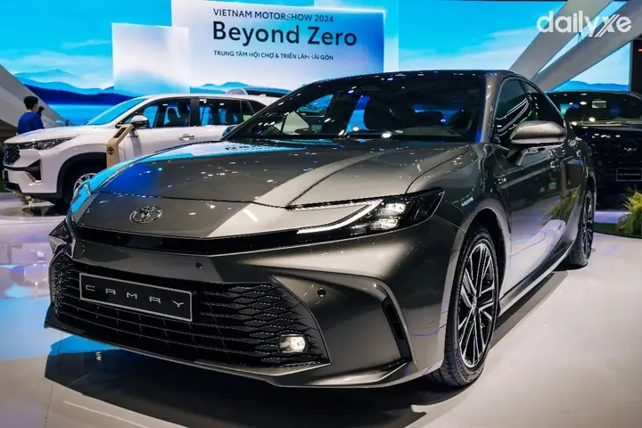 Toyota Camry – Đánh Giá Toàn Diện Và Những Điều Bạn Cần Biết