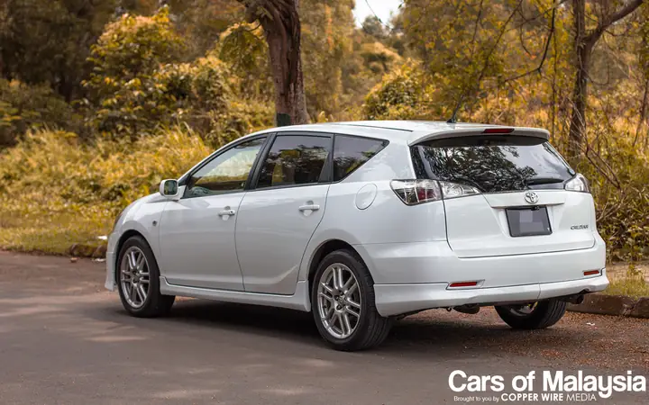 Toyota Caldina Là Gì? Tổng Quan Chi Tiết Về Dòng Xe