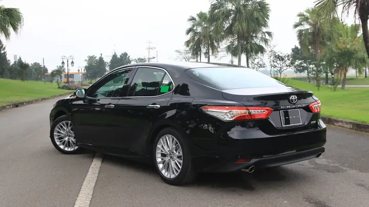 Toyota Camry 2019 Và Mazda 6 2019: Đâu Là Lựa Chọn Tối Ưu Cho Bạn?