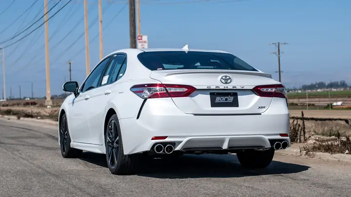 Toyota Camry Back: Tổng Quan Chi Tiết Về Phần Sau Của Mẫu Sedan Hàng Đầu Toyota Camry Back: Tổng Quan Chi Tiết Về Phần Sau Của Mẫu Sedan Hàng Đầu