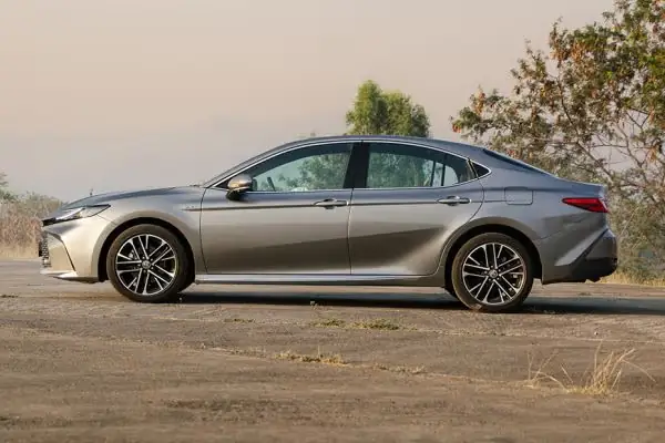 Toyota Camry Images: Hành Trình Khám Phá Đẳng Cấp Và Phong Cách Qua Ảnh Toyota Camry Images: Hành Trình Khám Phá Đẳng Cấp Và Phong Cách Qua Ảnh