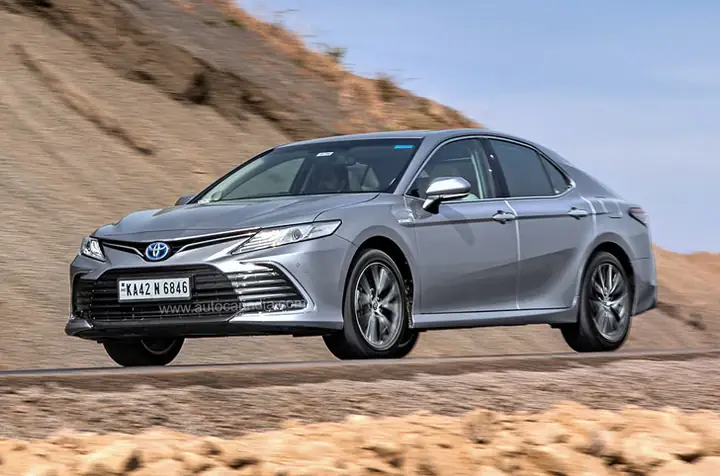 Toyota Camry Ở Ấn Độ: Tất Cả Những Gì Bạn Cần Biết Toyota Camry Ở Ấn Độ: Tất Cả Những Gì Bạn Cần Biết
