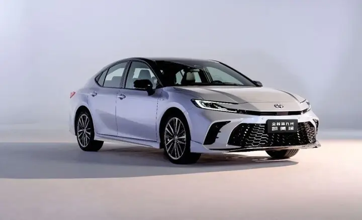 Toyota Camry Mới: Tổng Quan Chi Tiết Về Mẫu Sedan Hạng Sang Hiện Đại
