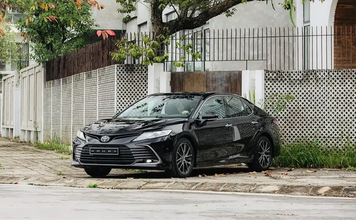 Toyota Camry Q – Tổng Quan Chi Tiết Về Mẫu Sedan Hạng Sang