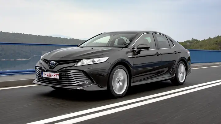Toyota Camry Review 2026: Đánh Giá Chi Tiết Và Thực Tế