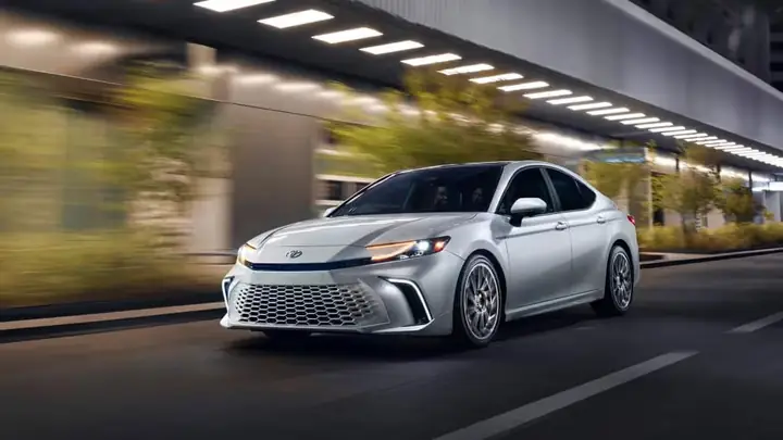 Toyota Camry Specs: Đánh Giá Toàn Diện Các Thông Số Kỹ Thuật Của Xe Sedan Hàng Đầu