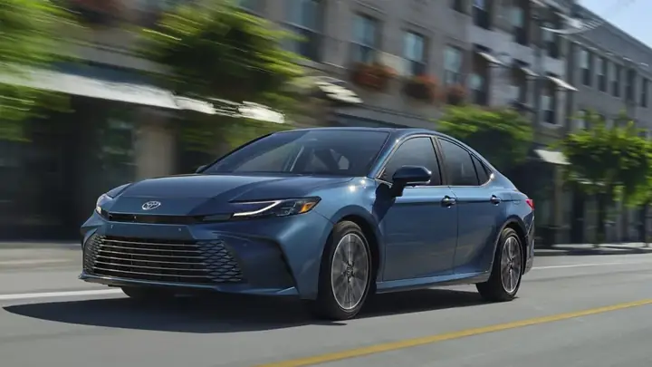 Toyota Camry Uk: Đánh Giá Toàn Diện, Giá Bán, Tính Năng Và Lý Do Nên Sở Hữu