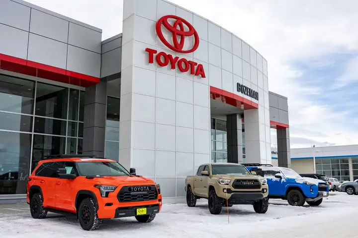 Toyota Car Dealer: Hướng Dẫn Chi Tiết Từ Lựa Chọn Đến Mua Xe Toyota Uy Tín