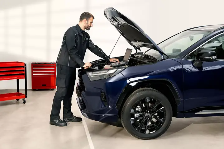 Dịch Vụ Bảo Dưỡng Ô Tô Toyota: Bí Quyết Giữ Xe Luôn Hoạt Động Mượt Mà Và Bảo Vệ Giá Trị Đầu Tư