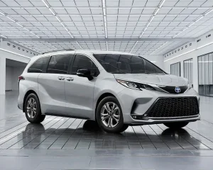 Toyota Caravan: Tổng Quan Và Những Điều Cần Biết Khi Chọn Xe Hơi Gia Đình