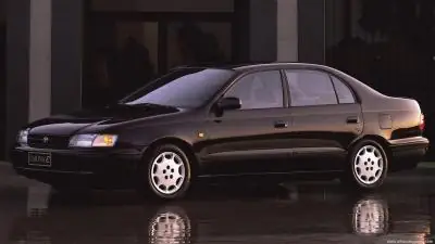 Toyota Carina E – Tổng Quan Chi Tiết Về Mẫu Sedan Huyền Thoại Của Nhật Bản
