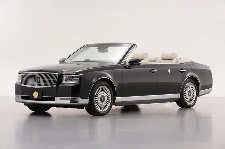 Toyota Century Royal – Tất Tần Tật Về Mẫu Sedan Sang Trọng Nhất Của Nhật Bản