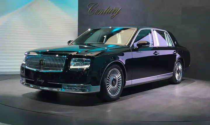 Toyota Century Royal – Tất Tần Tật Về Mẫu Sedan Sang Trọng Nhất Của Nhật Bản