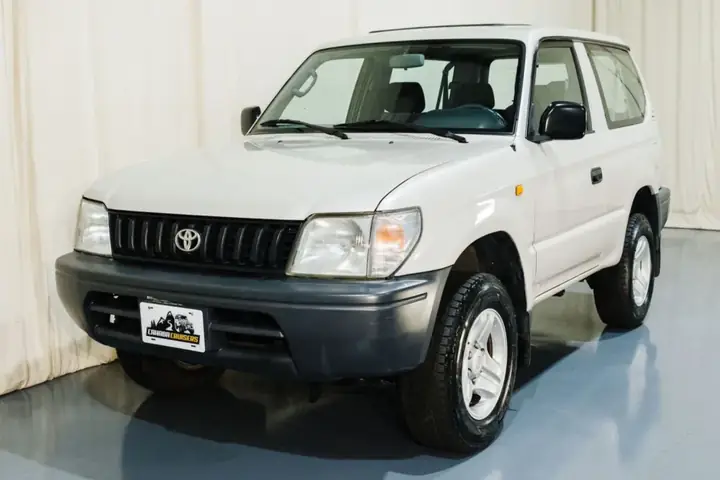 Toyota Challenger: Tổng Quan Chi Tiết Về Mẫu Xe Đa Dụng Và Hiệu Suất