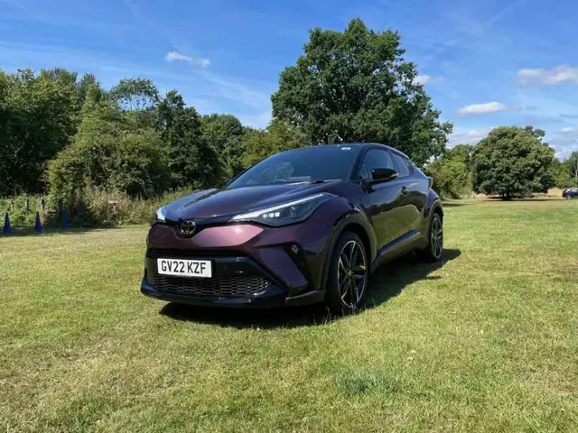 Toyota C‑hr Hybrid: Đánh Giá Toàn Diện Và Tính Năng Nổi Bật