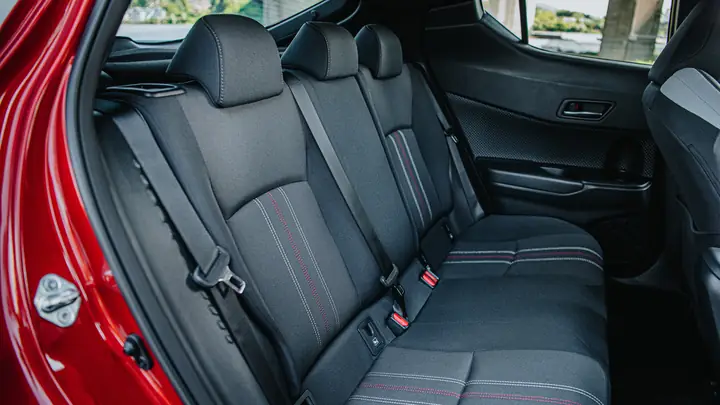 Toyota Chr Interior: Tổng Quan Chi Tiết Và Những Điểm Nổi Bật Cần Biết