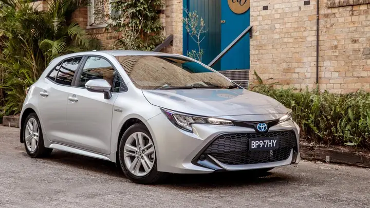 Toyota Corolla Ascent: Đánh Giá Toàn Diện Và Những Điều Cần Biết