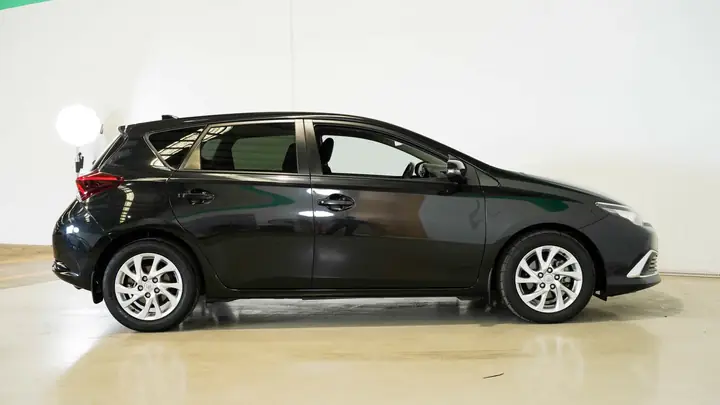 Toyota Corolla Australia – Tổng Quan Chi Tiết Về Mẫu Sedan Bán Chạy Nhất Down Under