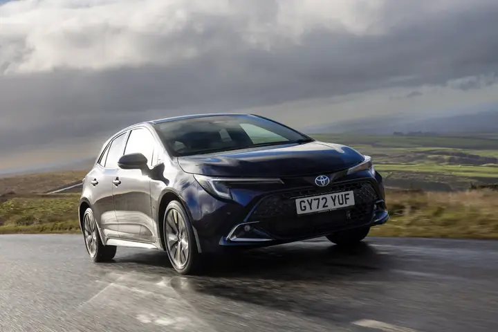 Toyota Corolla Car: Đánh Giá Tổng Quan Và Những Điểm Cần Biết