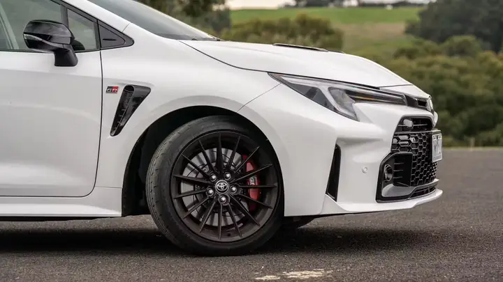 Toyota Corolla Gts: Đánh Giá Toàn Diện Và Những Điều Bạn Cần Biết