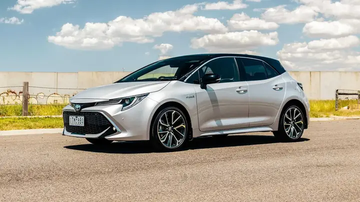Toyota Corolla Hybrid: Đánh Giá Tổng Quan Và Lợi Ích Cho Người Dùng