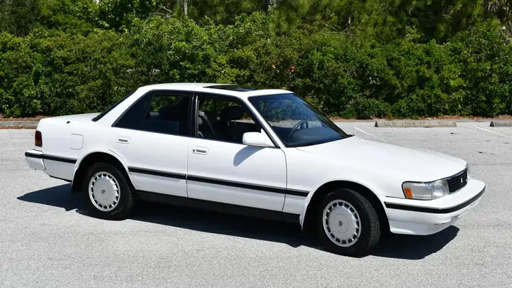 Toyota Cressida: Lịch Sử, Đặc Điểm Và Di Sản Của Mẫu Sedan Huyền Thoại