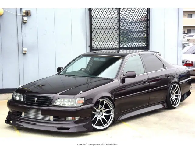 Toyota Cresta – Tổng Quan Chi Tiết Về Mẫu Sedan Huyền Thoại Của Nhật Bản