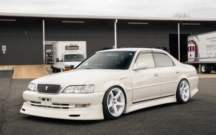 Toyota Cresta – Tổng Quan Chi Tiết Về Mẫu Sedan Huyền Thoại Của Nhật Bản