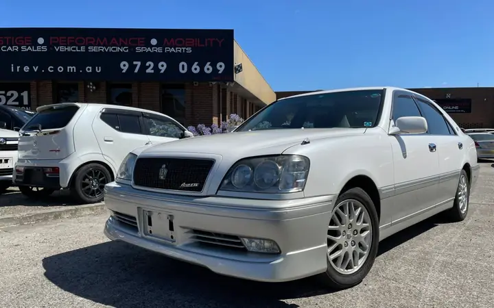 Toyota Crown Australia – Tổng Quan Chi Tiết Về Mẫu Sedan Sang Trọng Của Toyota Tại Thị Trường Úc