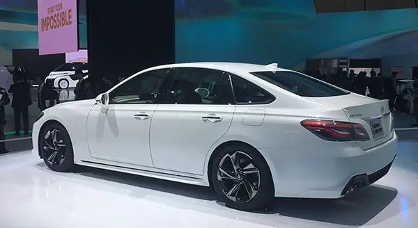 Toyota Crown Concept: Hành Trình Đột Phá Của Một Biểu Tượng Xa Đời Toyota Crown Concept: Hành Trình Đột Phá Của Một Biểu Tượng Xa Đời