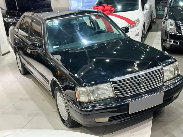 Toyota Crown Độ: Hành Trình Từ Biểu Tượng Sang Trọng Đến Siêu Xe Tùy Chỉnh Toyota Crown Độ: Hành Trình Từ Biểu Tượng Sang Trọng Đến Siêu Xe Tùy Chỉnh