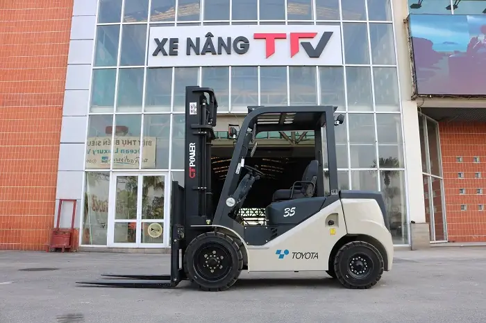 Toyota Ct – Tất Cả Những Điều Bạn Cần Biết Về Mẫu Xe Đa Dụng Của Toyota