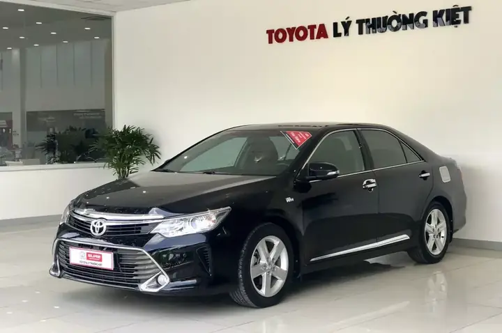 Mua Toyota Cũ Tp.hcm – Hướng Dẫn Chọn Xe Uy Tín Và An Toàn 2026