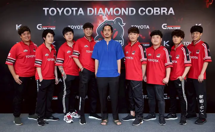 Toyota Diamond Cobra Là Gì? Giải Thích Chi Tiết Về Mẫu Xe Đặc Biệt